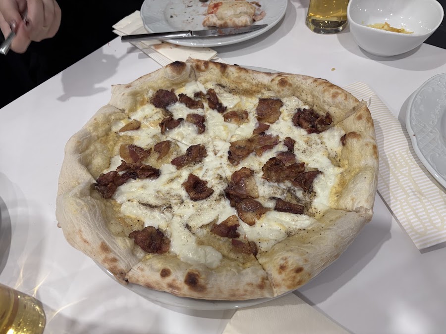 Bar-pizzeria "Los amigos"