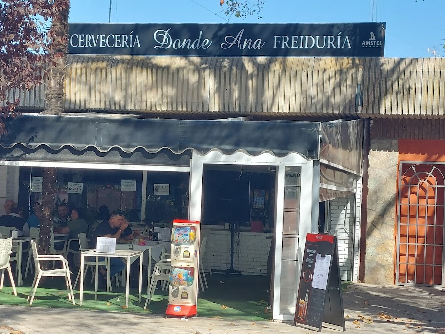 Cervecería freiduria donde Ana
