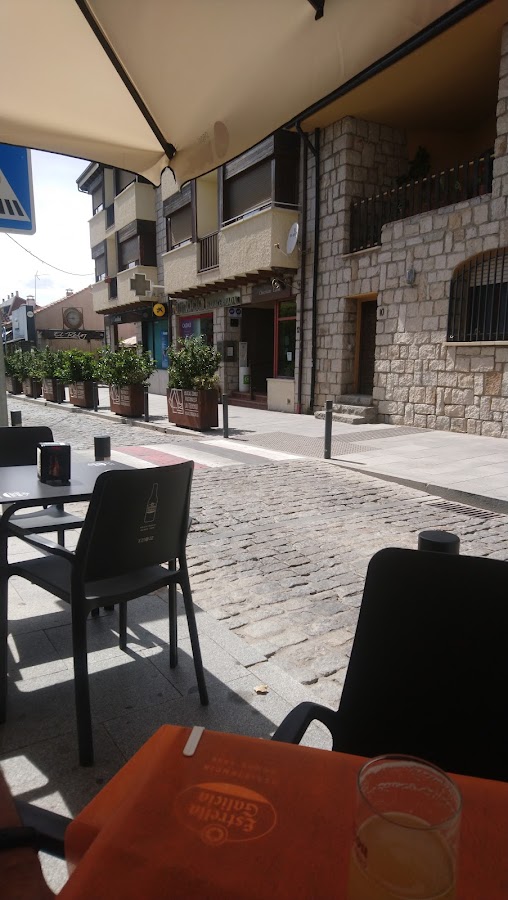 GASTROBAR TAKI PAI NAVACERRADA