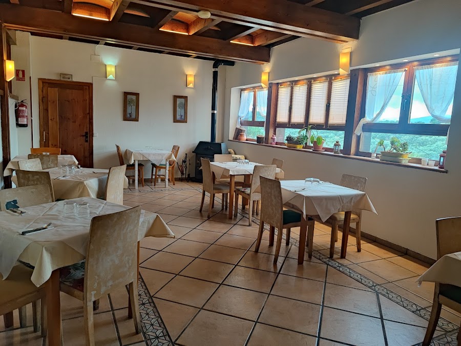 Posada Restaurante de Serrada en Puentes Viejas