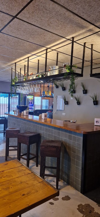 Restaurante Parrilla Argentina, Carbón y Tinto